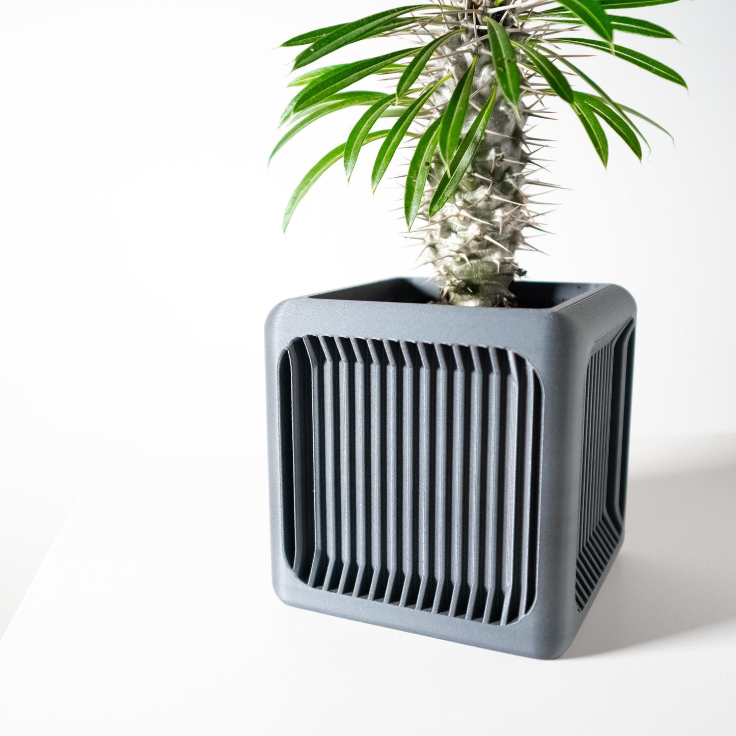 The Rovo Planter