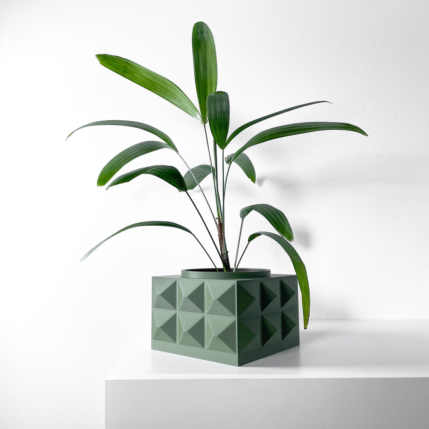The Eldan Planter