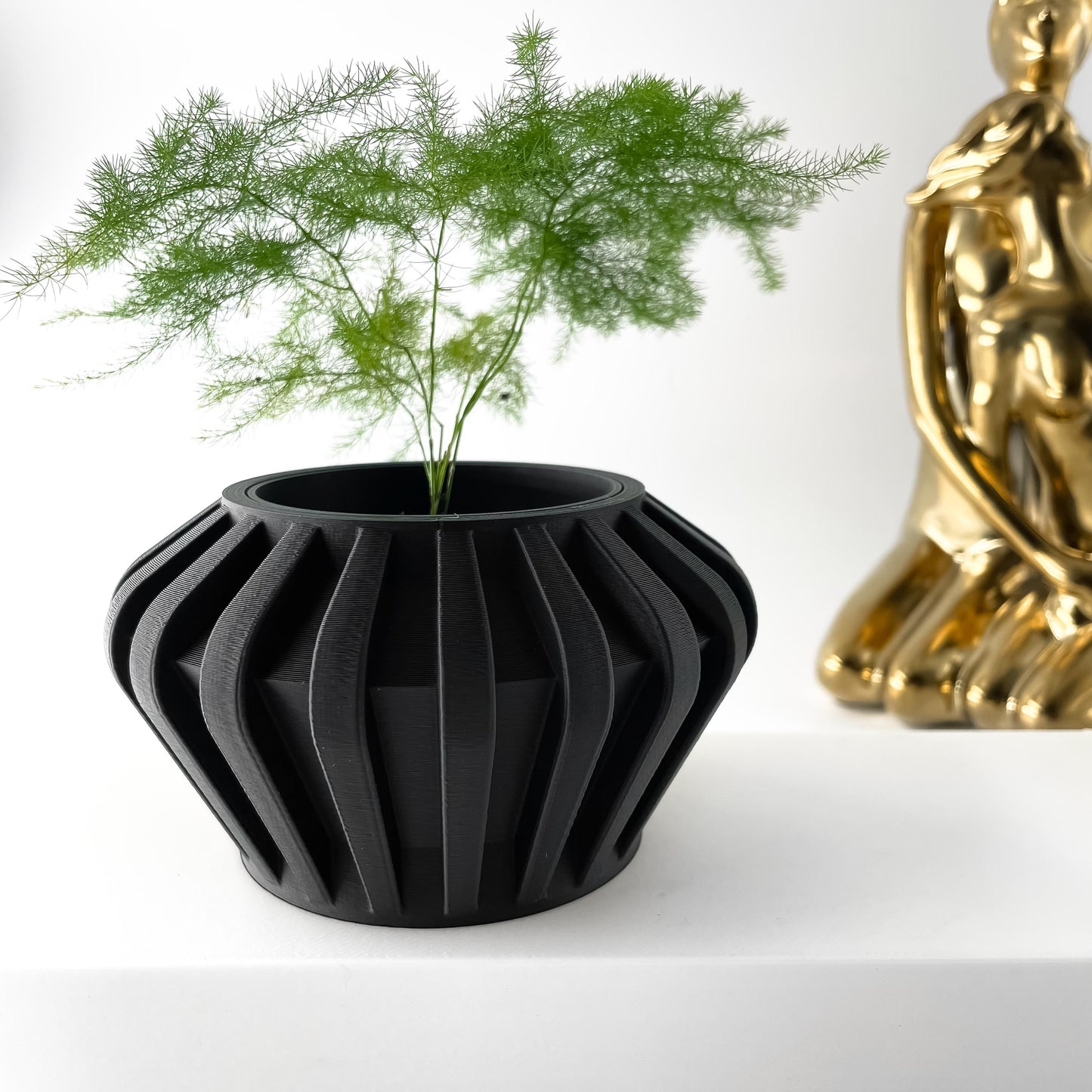 The Hino Planter
