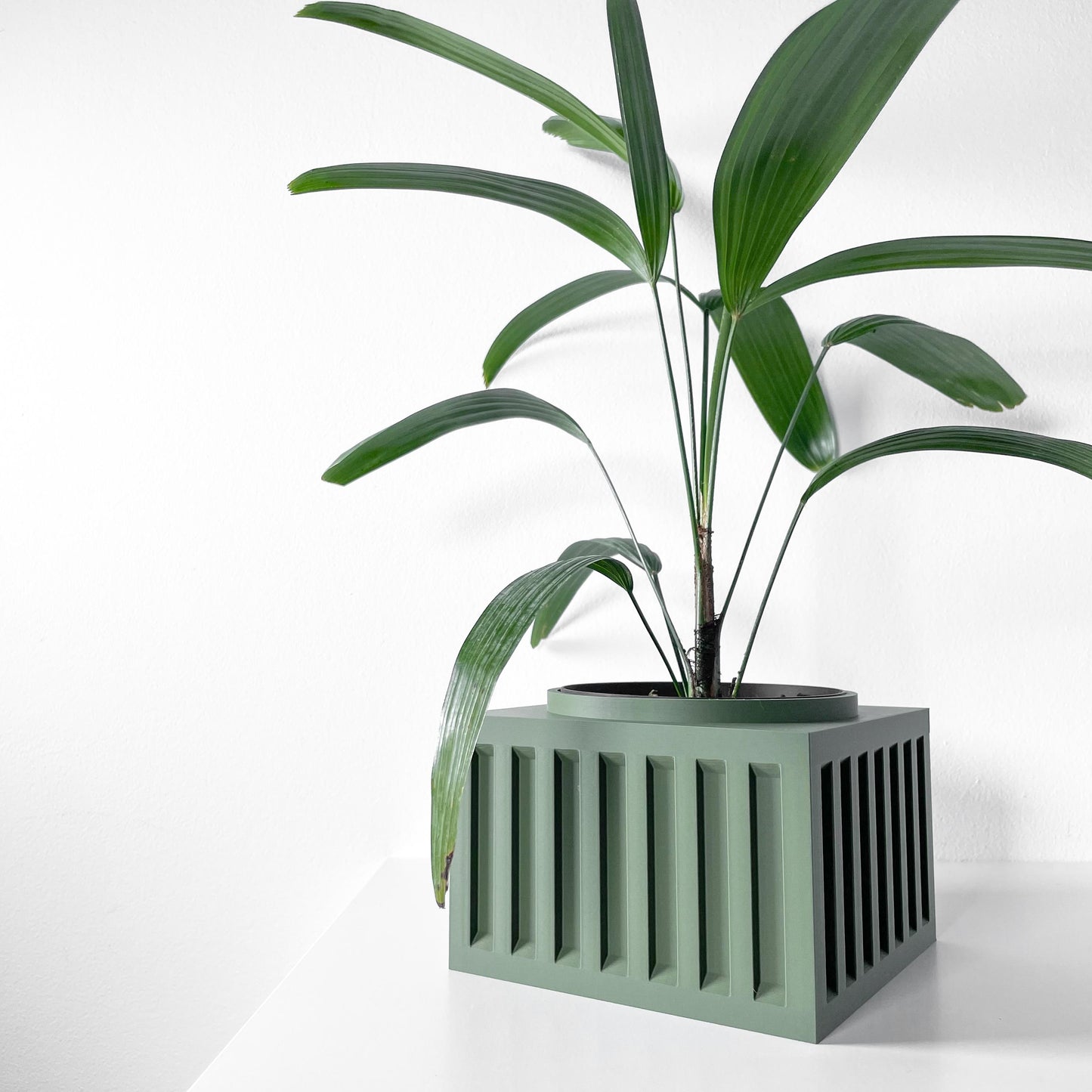 The Larix Planter