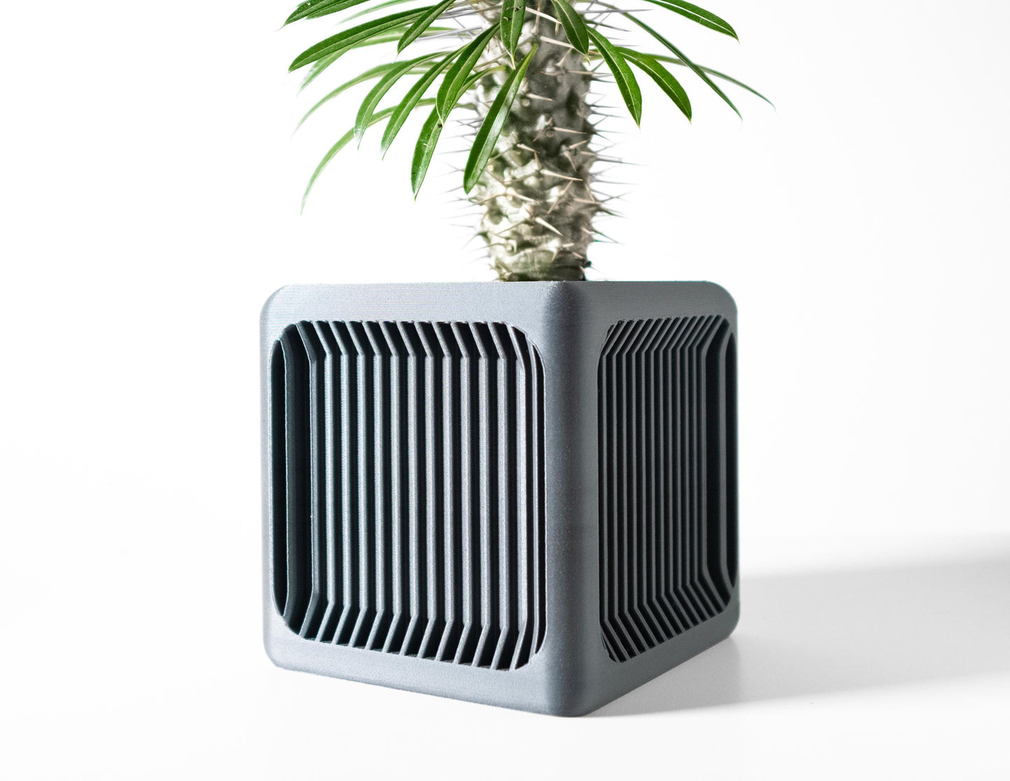 The Rovo Planter