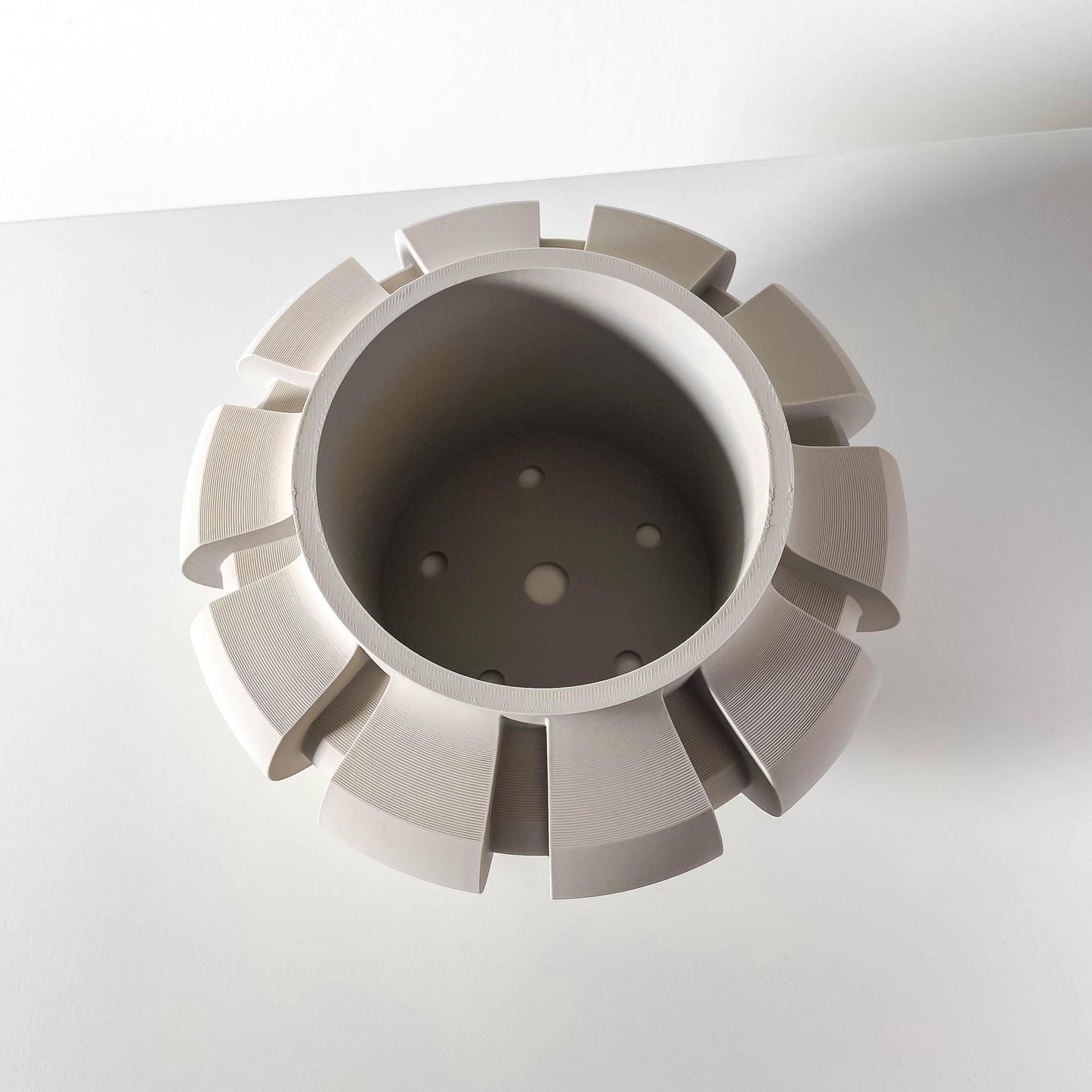 The Ariko Planter