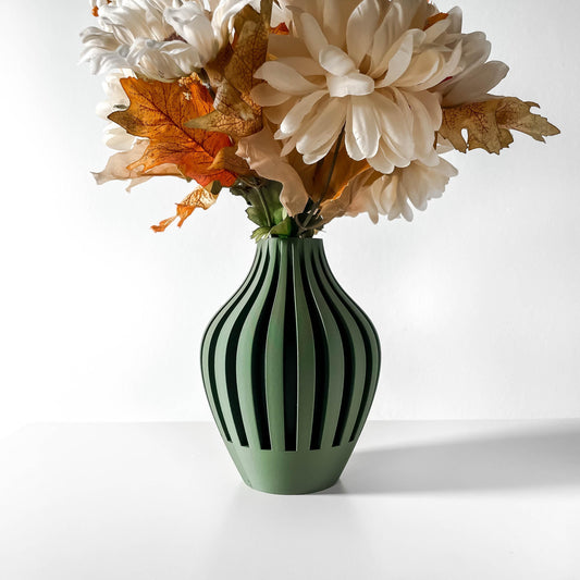 The Leris Vase