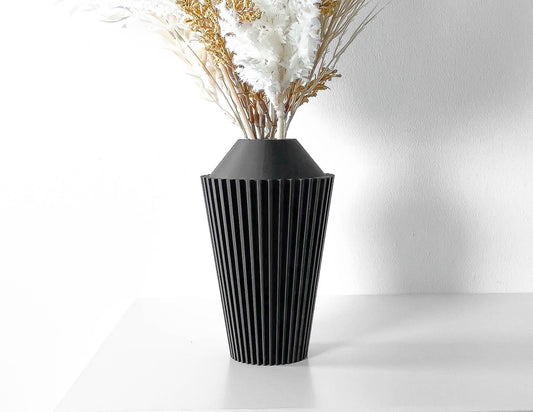 The Riveno Vase